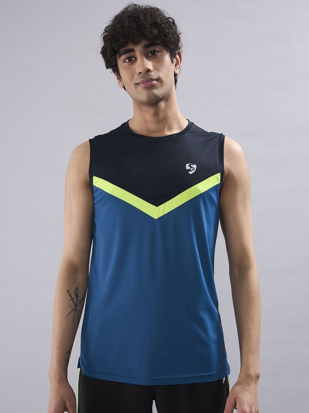 SG Colourblocked Round-Neck Gym Vest H1MV80042
