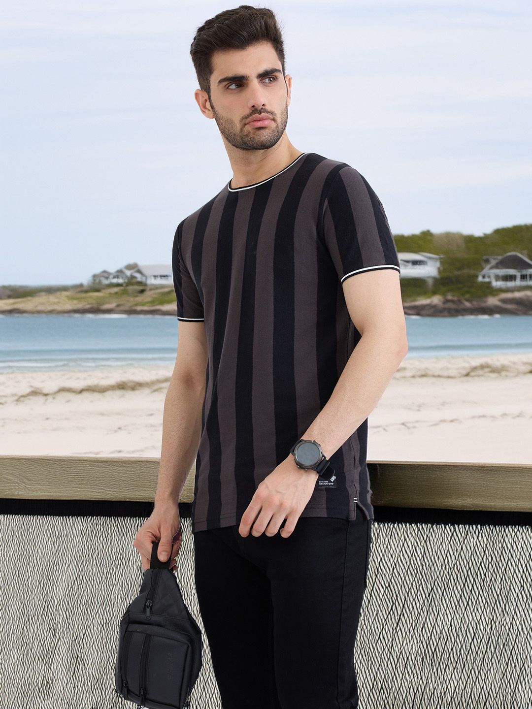 Status Quo Men Striped Round Neck T-shirt