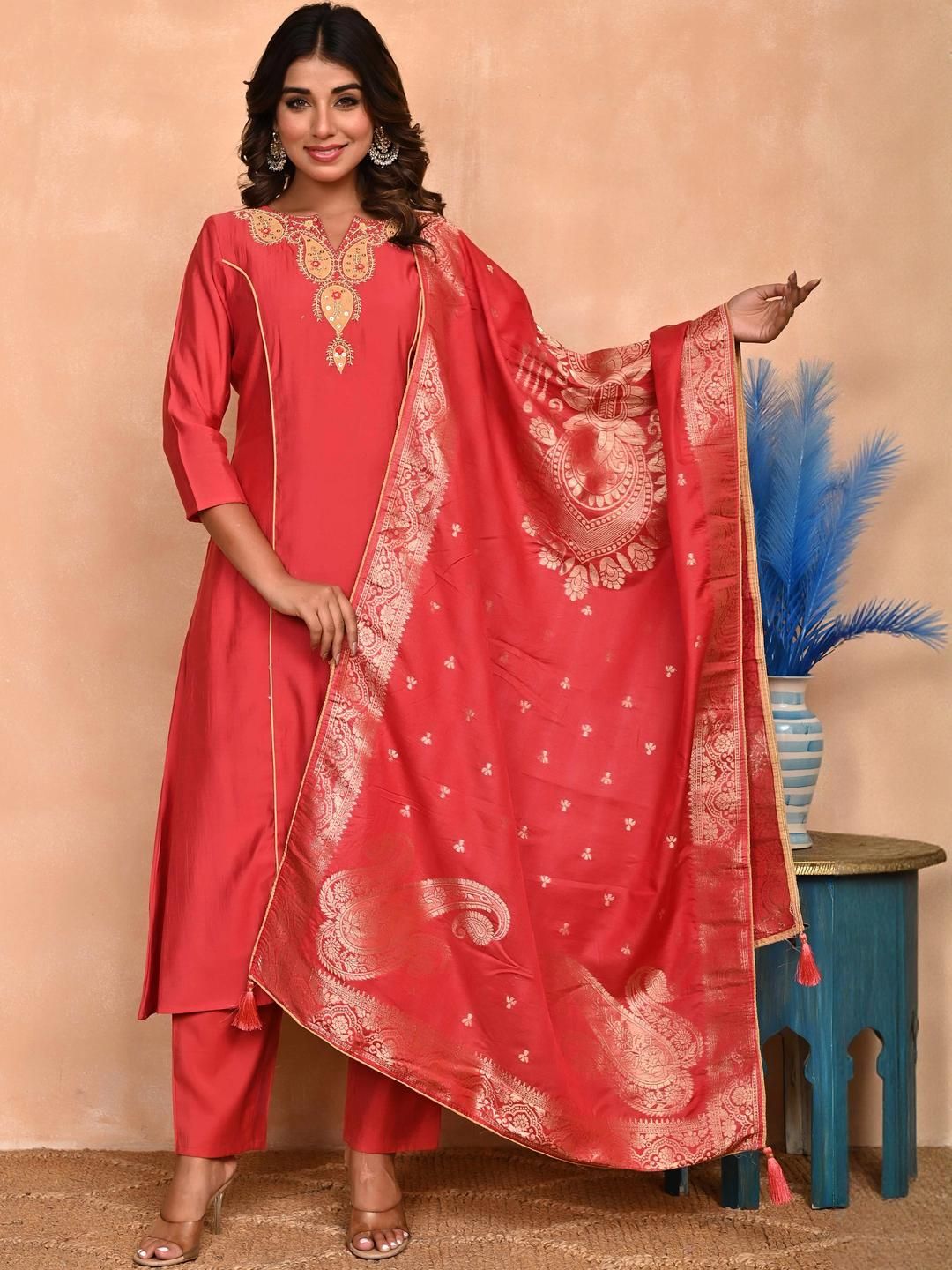 Peachmode Women Red Chanderi Silk Kurta Sets