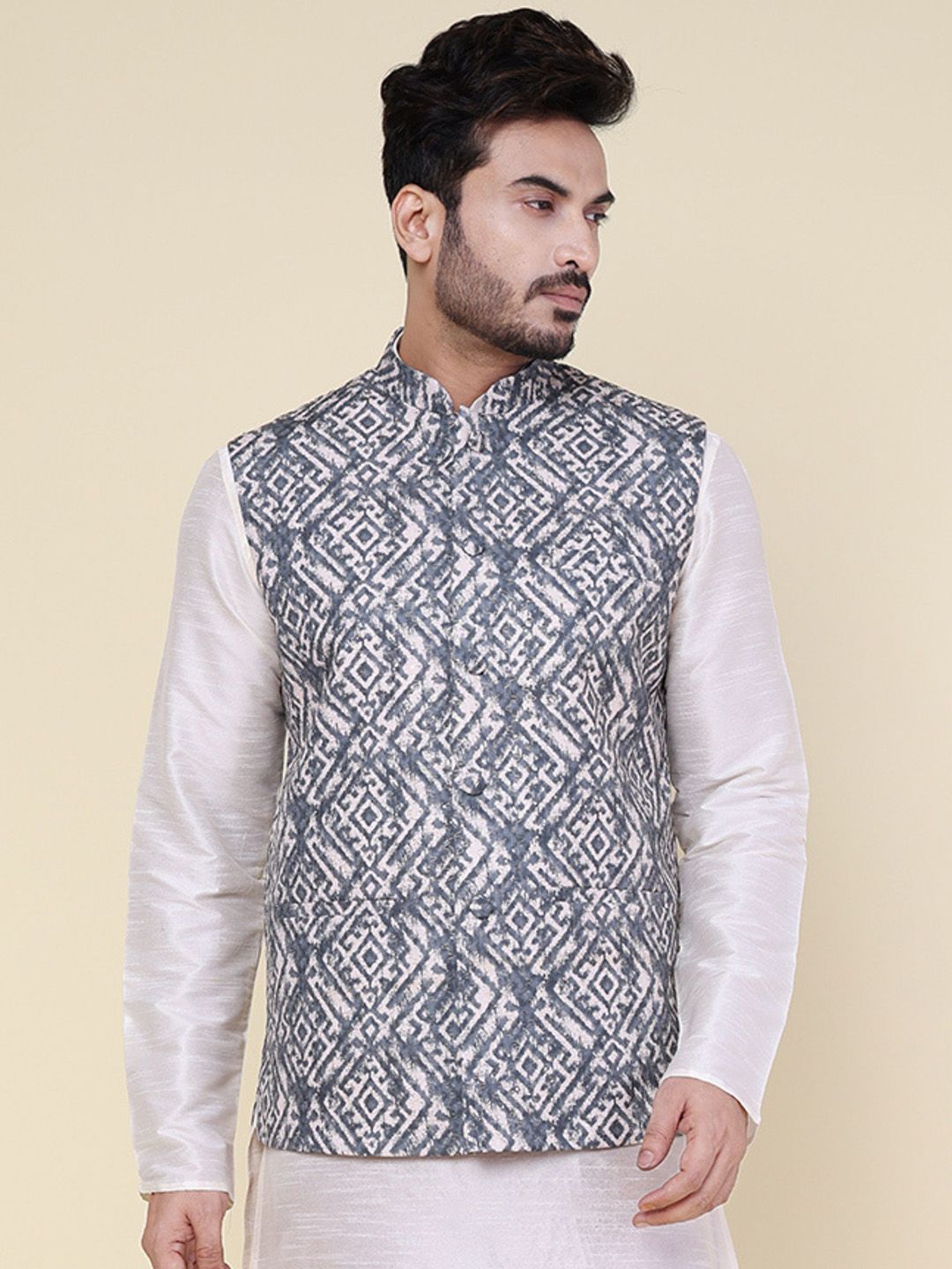 W & G Embroidered Mandarin Collar Nehru Jacket