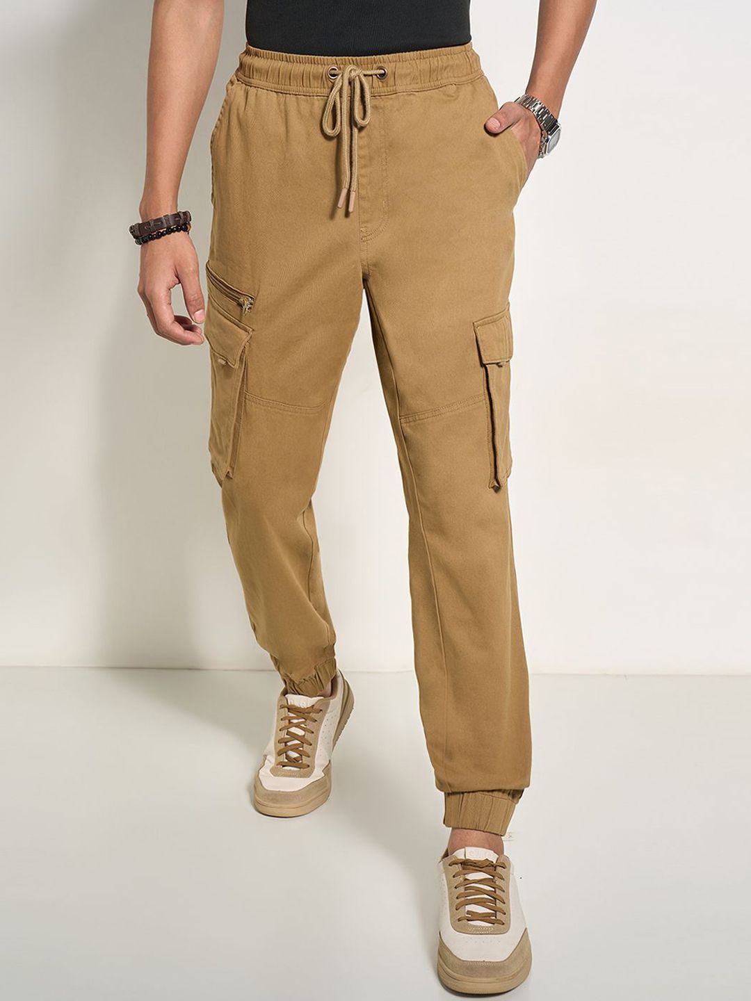 People Men Solid Cargos Trousers