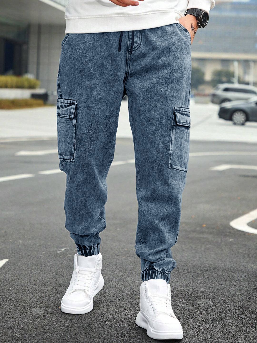 Eyebogler Men Jean Tapered Fit Mid-Rise Heavy Fade Cotton Jeans