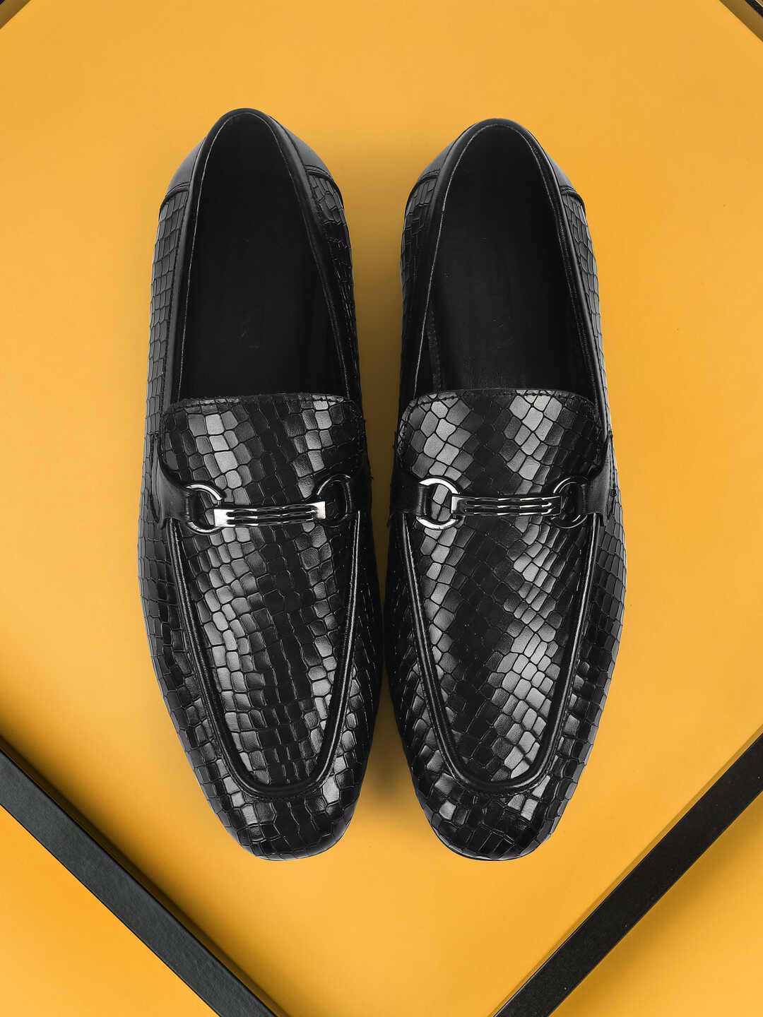 Metro Men Textured Leather Formal Loafers