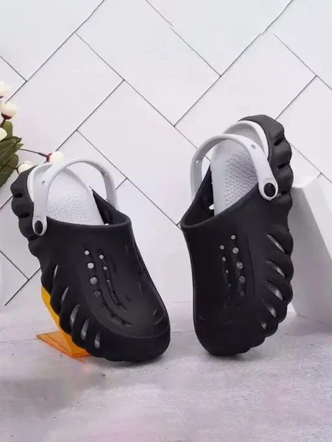 PENNEN Men Set Of 2 Clogs & Thong Flip-Flops