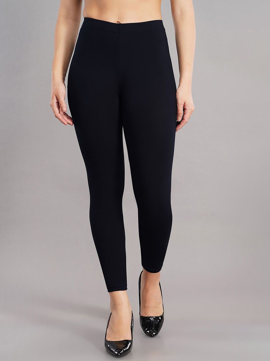 Shruthi Shruthi Women Solid Leggings