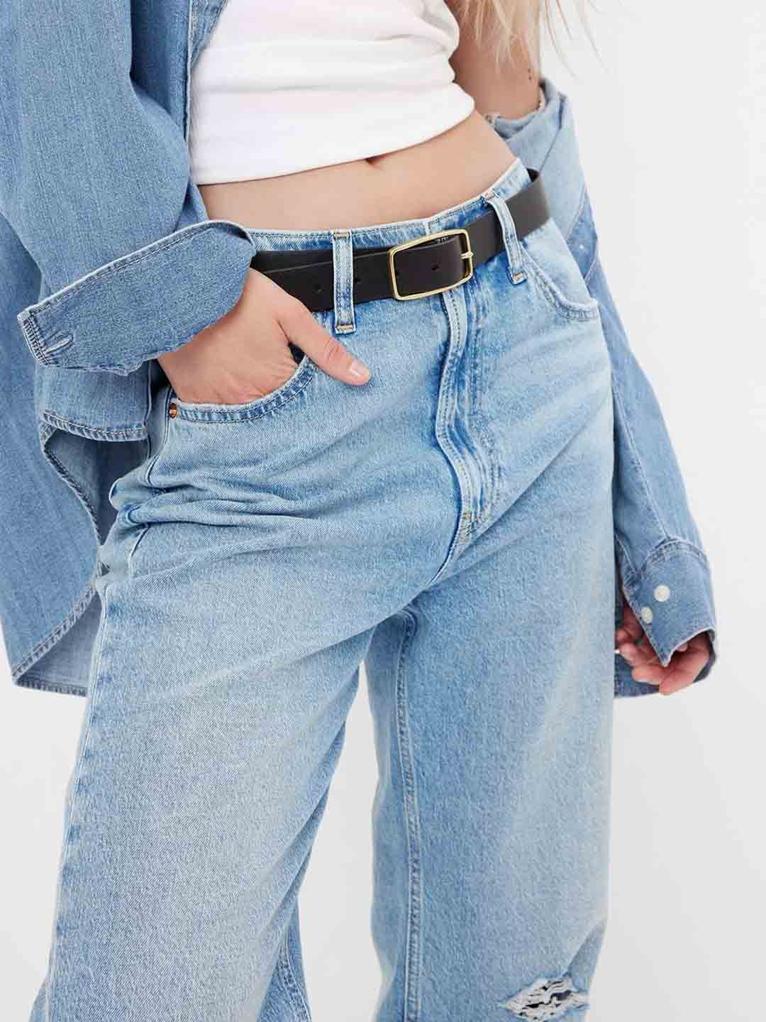 High-Rise Slash Knee Light Fade Stretchable Loose Fit Jeans
