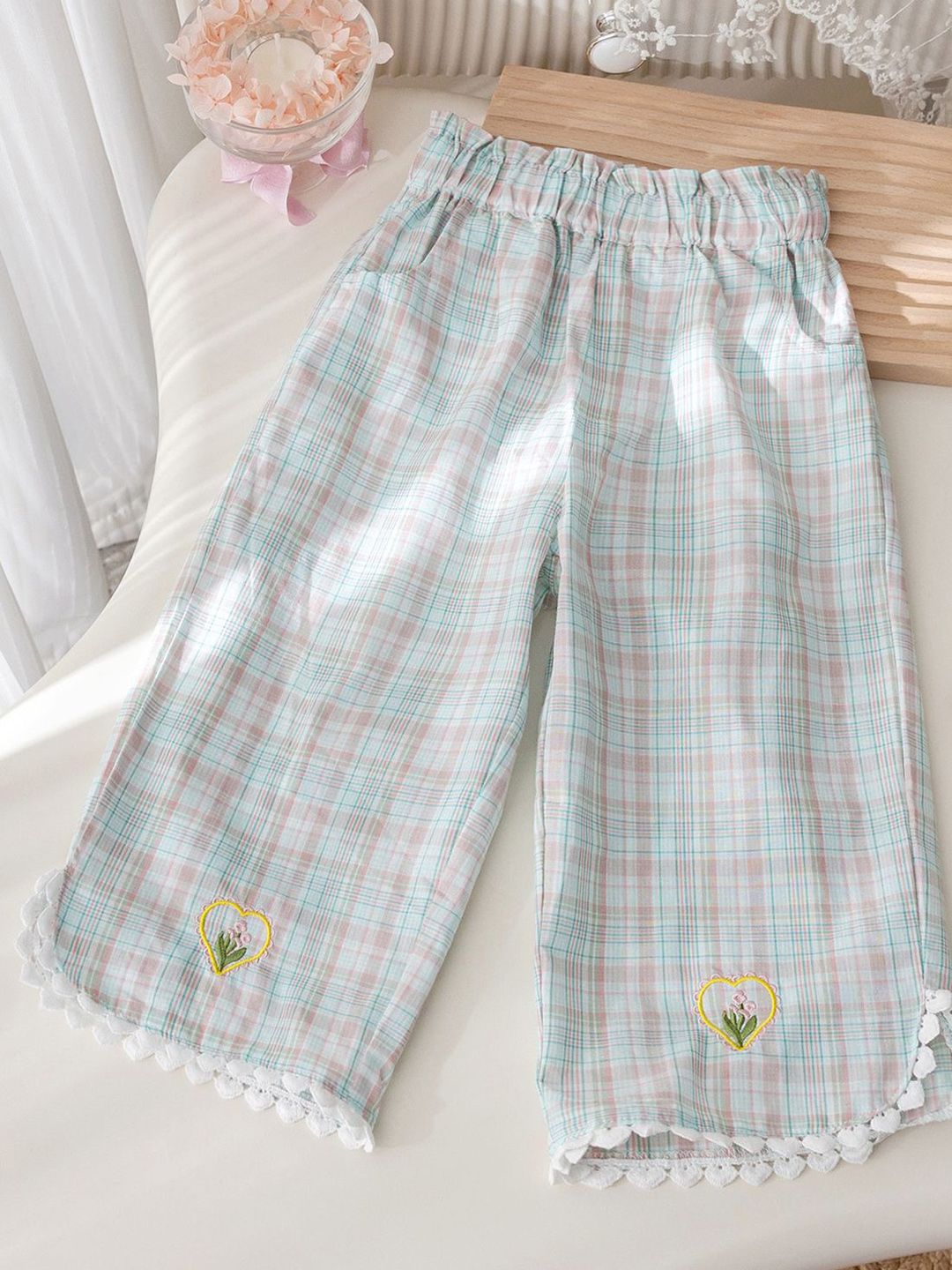 FOREVER FRIDAY Girls Checked Printed Relaxed Regular Trousers
