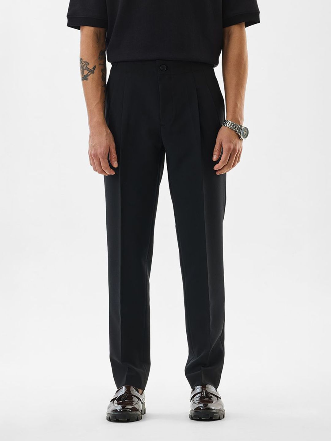 Snitch Men Black Mid-Rise Slim Fit Trouser
