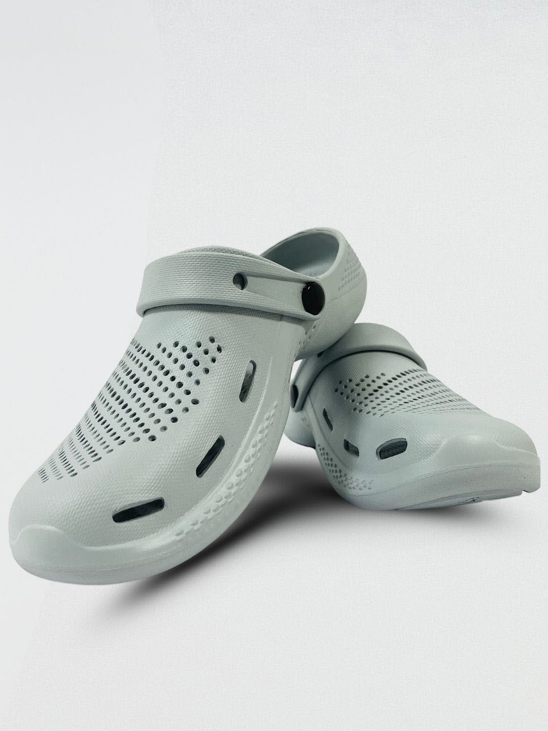 The Roadster Lifestyle Co Men Self Design Clogs