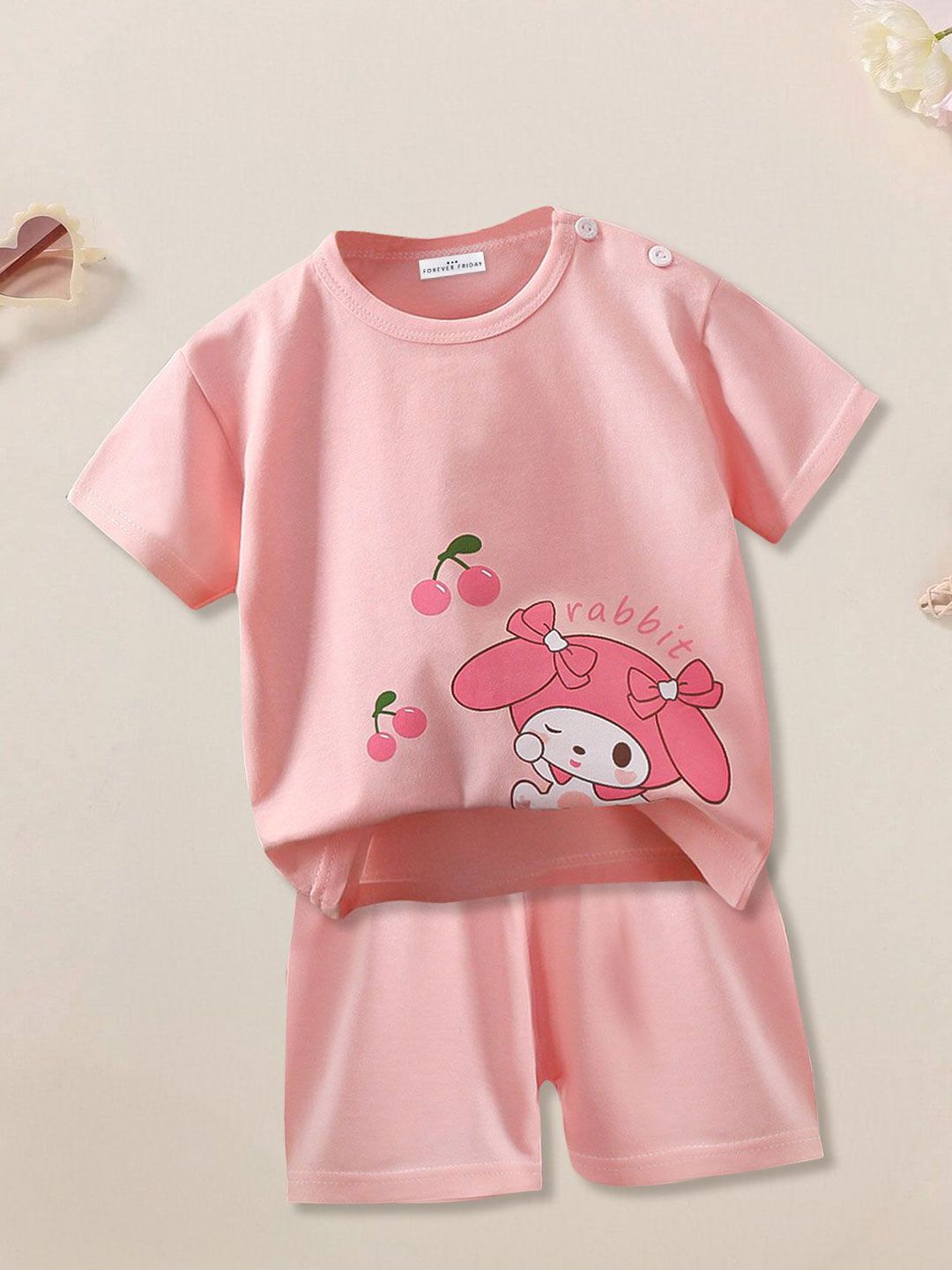 FOREVER FRIDAY Girls Printed T-shirt with Shorts