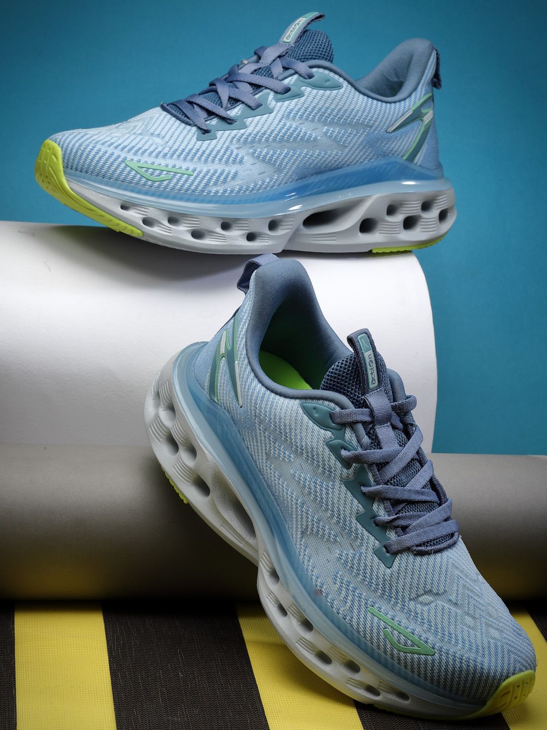 Action Men Running Non-Marking Shoes