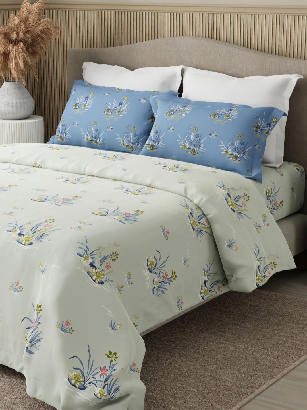 Boutique Living India Boutique Living India Blue & Green Printed Cotton 152 TC Queen Bedsheet Set-2.54m x 2.24m