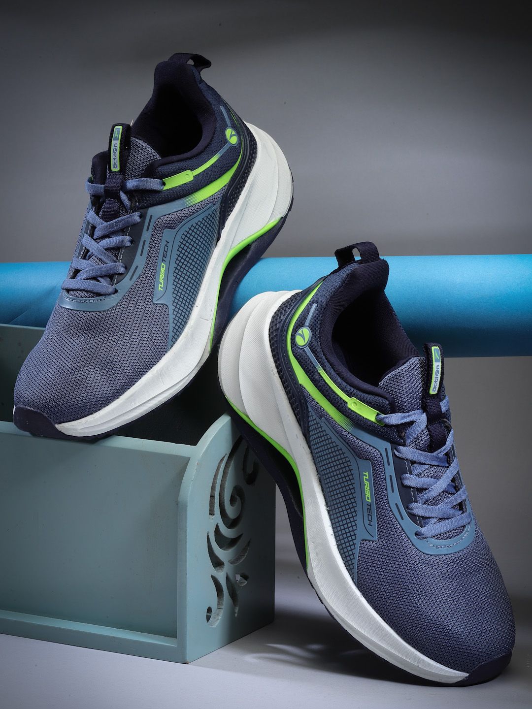 Action Men Lace-Ups Running Non-Marking Shoes