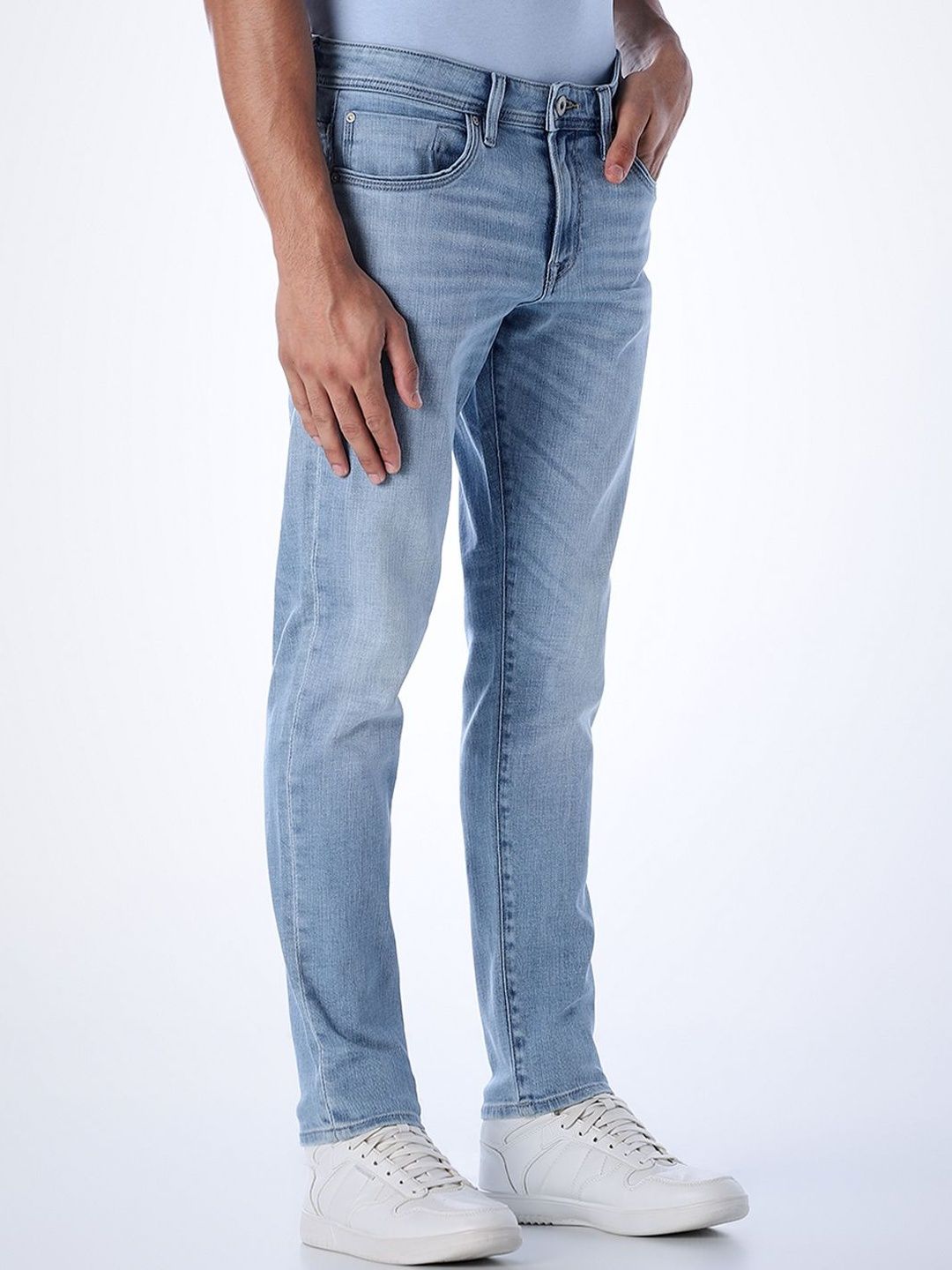 Slim Fit Low-Rise Light Fade Stretchable Jeans