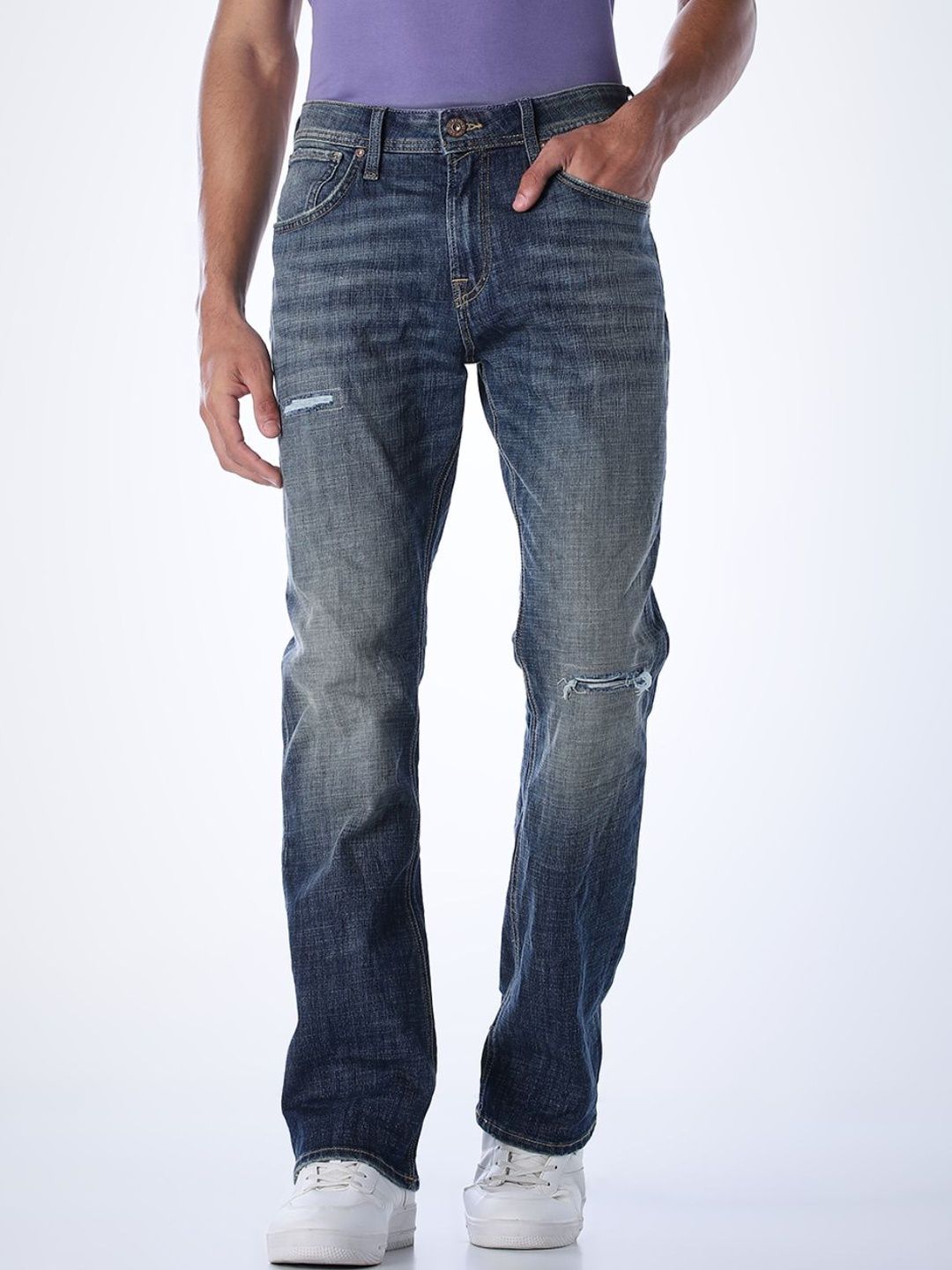 Bootcut Low-Rise Mildly Distressed Heavy Fade Stretchable Jeans