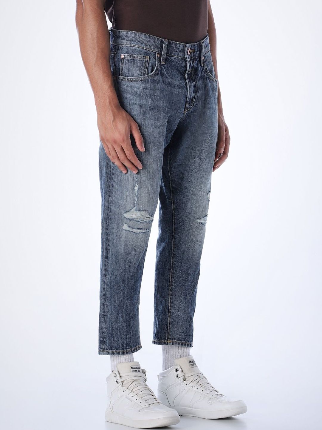 Tapered Fit Low-Rise Mildly Distressed Light Fade Jeans