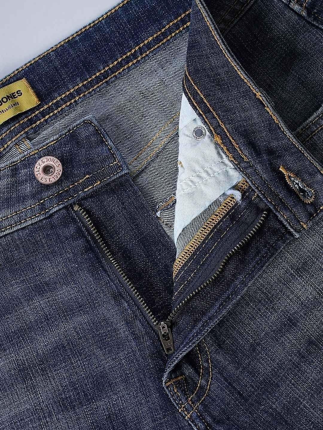 Bootcut Low-Rise Mildly Distressed Heavy Fade Stretchable Jeans