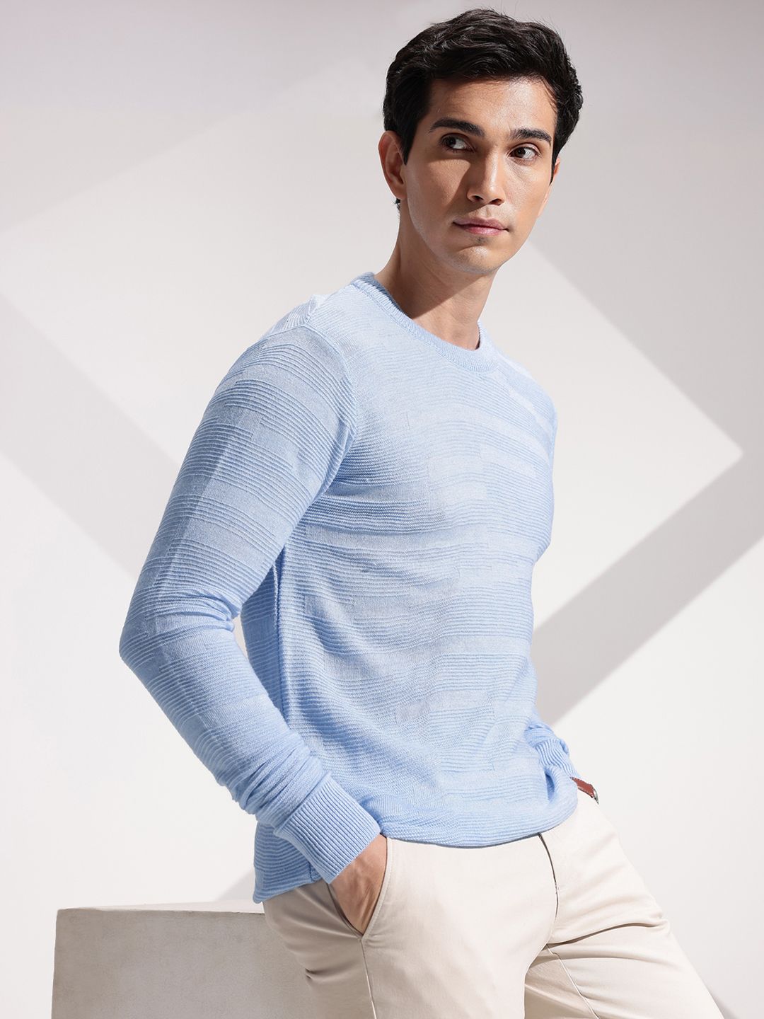 INVICTUS Self Striped Pullover