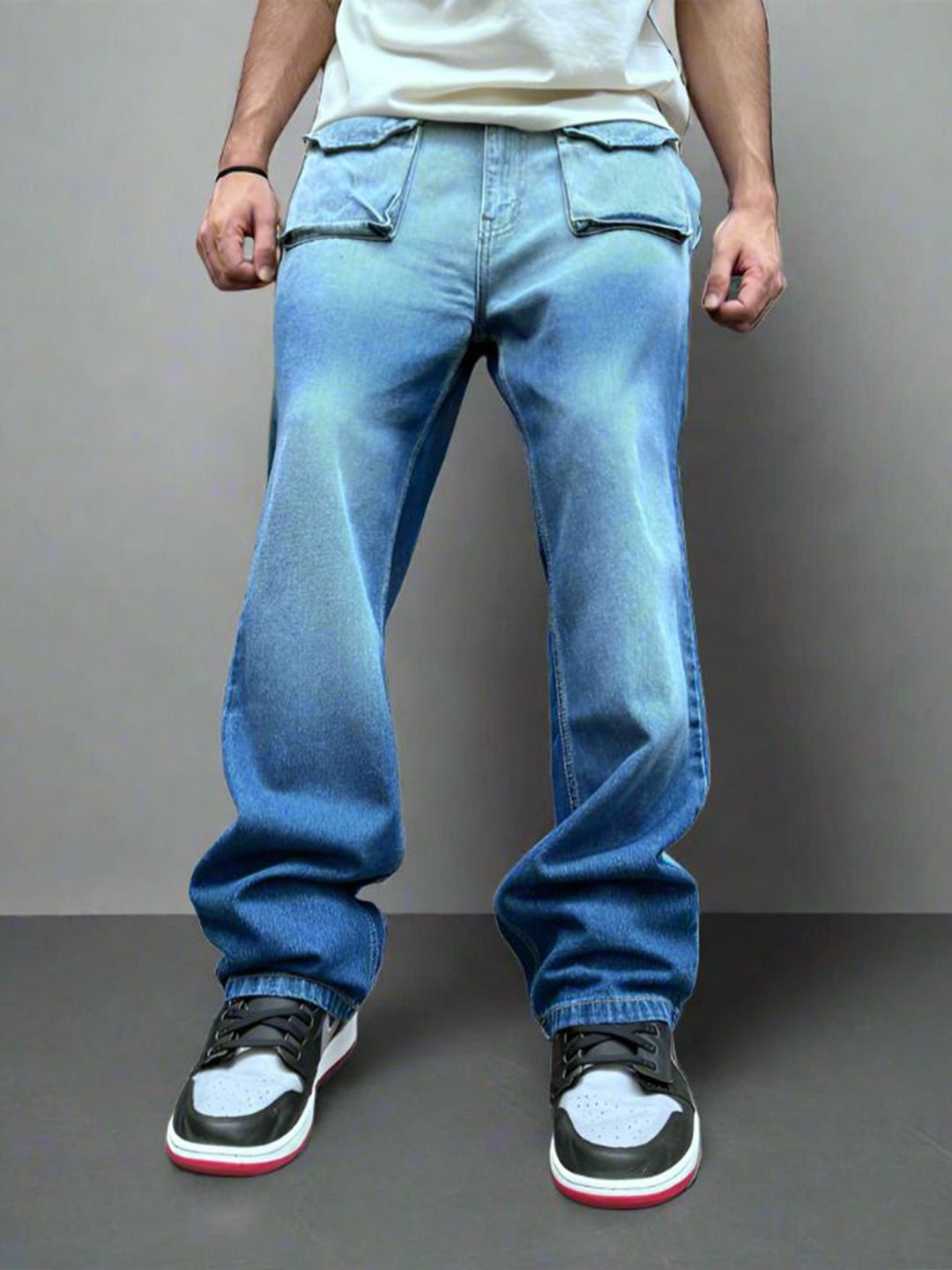 Off Duty India Men Straight Fit Mid-Rise Highly Distressed Light Fade Jeans