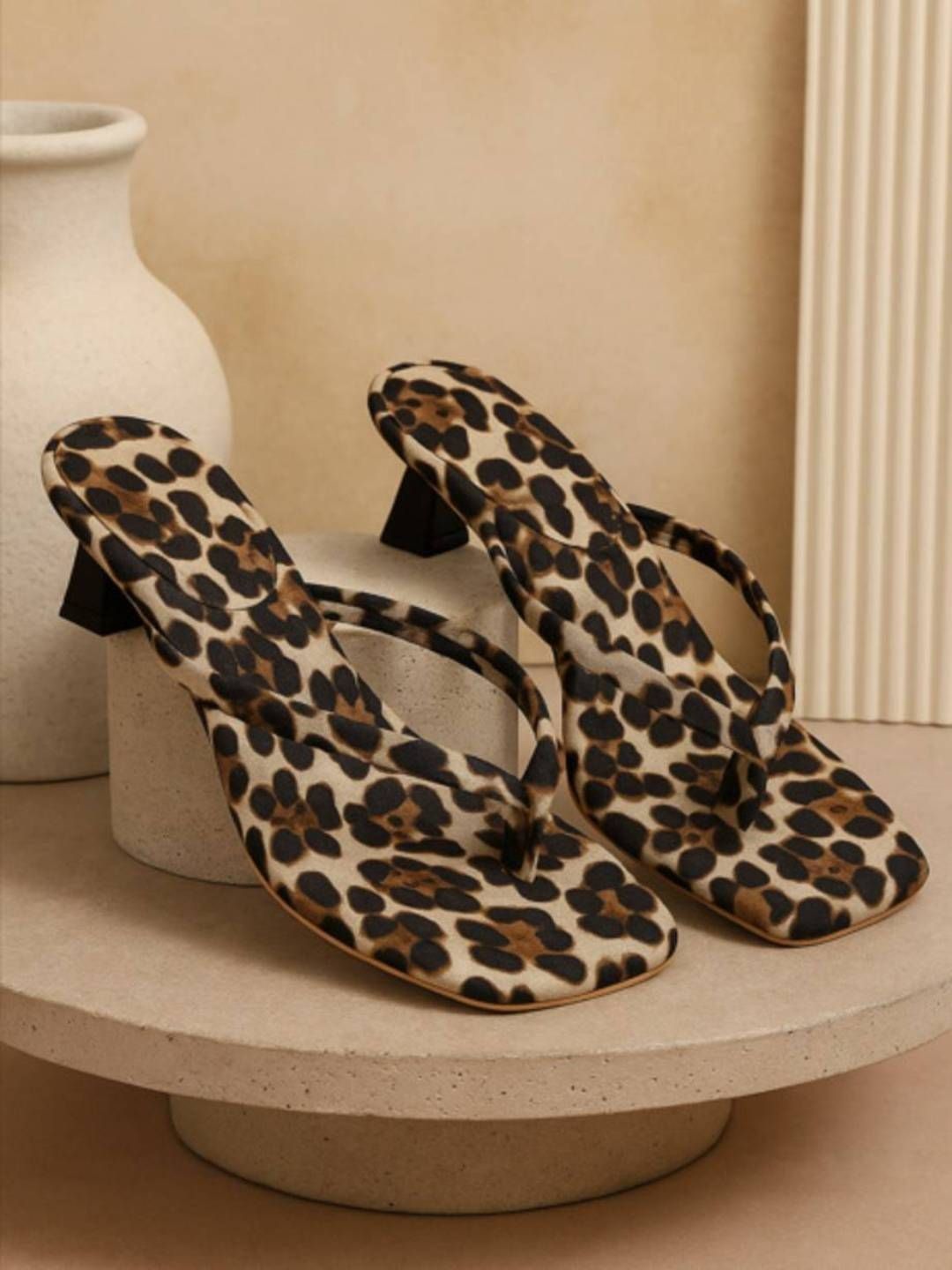 GLO GLAMP Printed Block Sandals