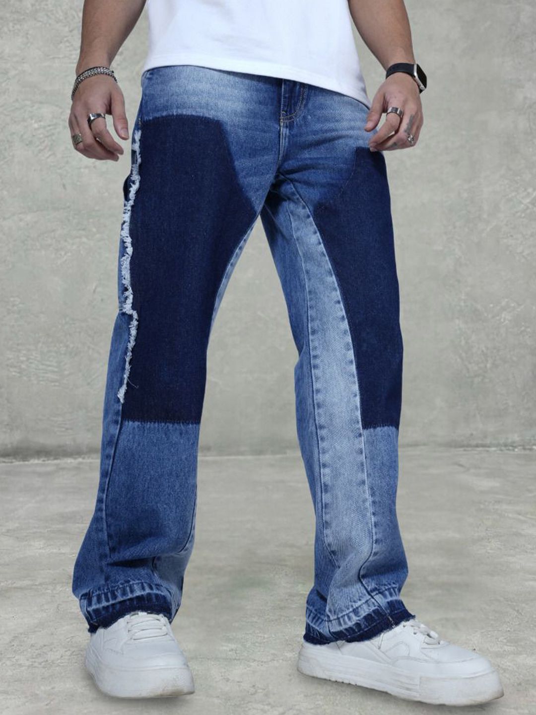Off Duty India Men Straight Fit Mid-Rise Jeans