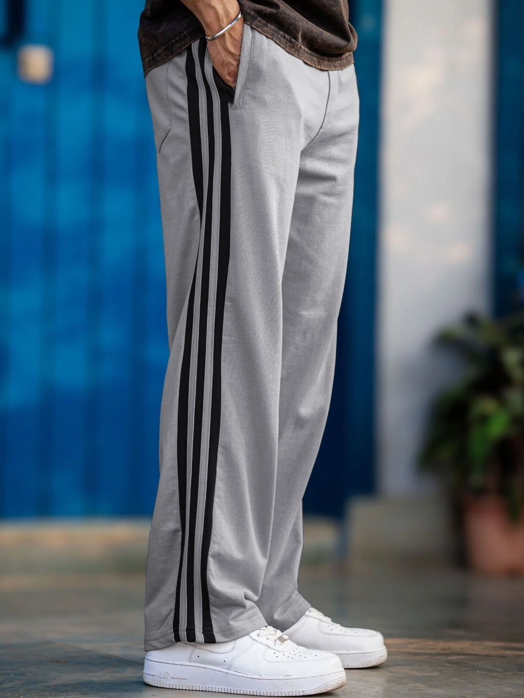 Urban Buccachi Men Side Striped Mid-Rise Flexi Waist Track Pants