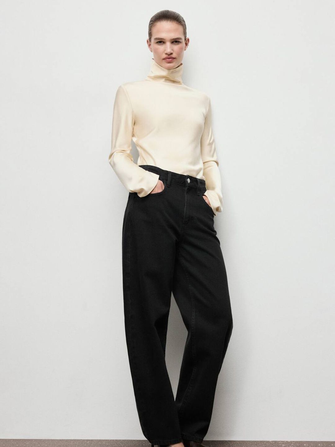 High-Rise Pure Cotton Barrel Fit Jeans
