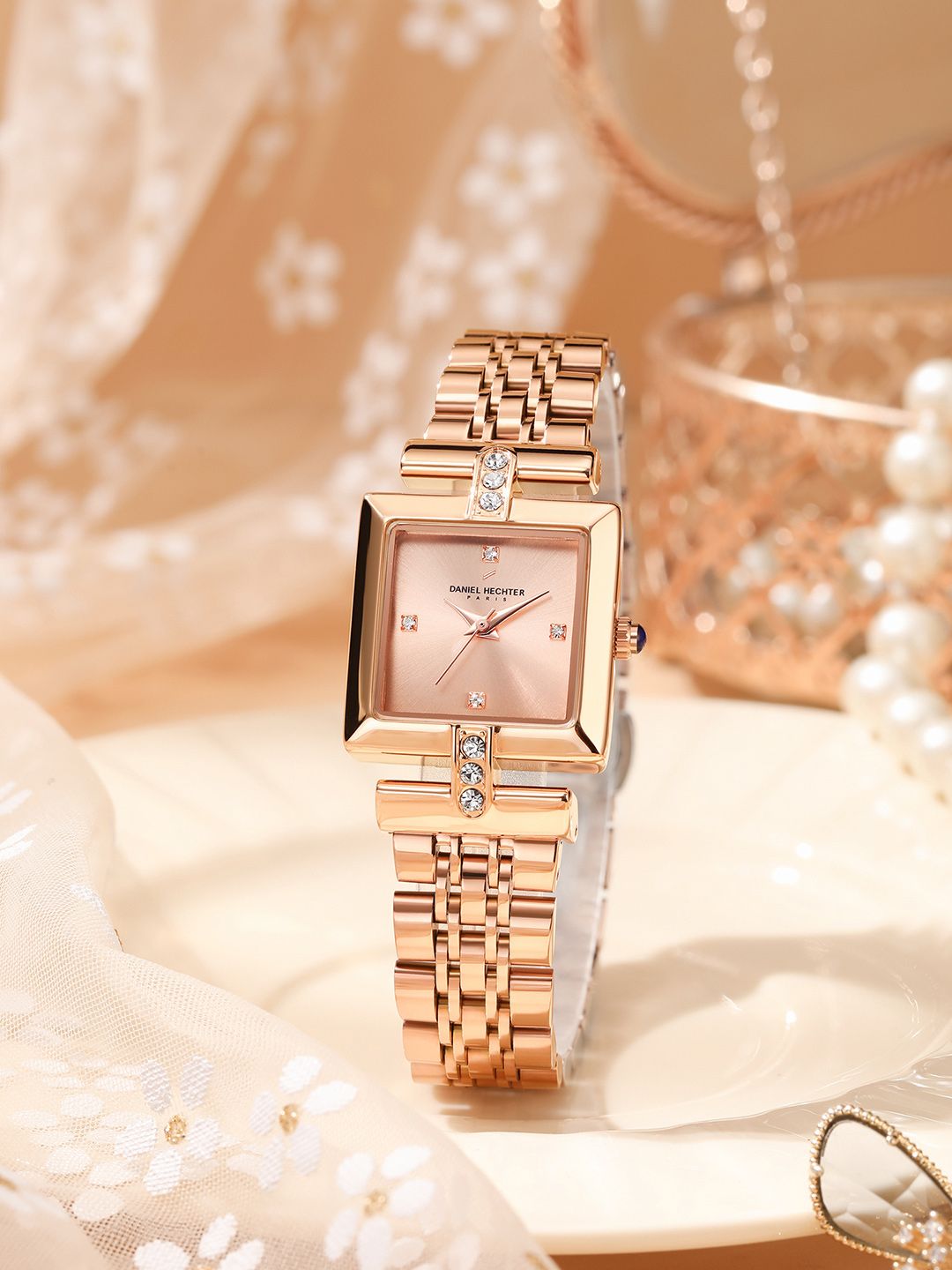 Daniel Hechter Women Bracelet Style Straps Analogue Watch DHW2008-33