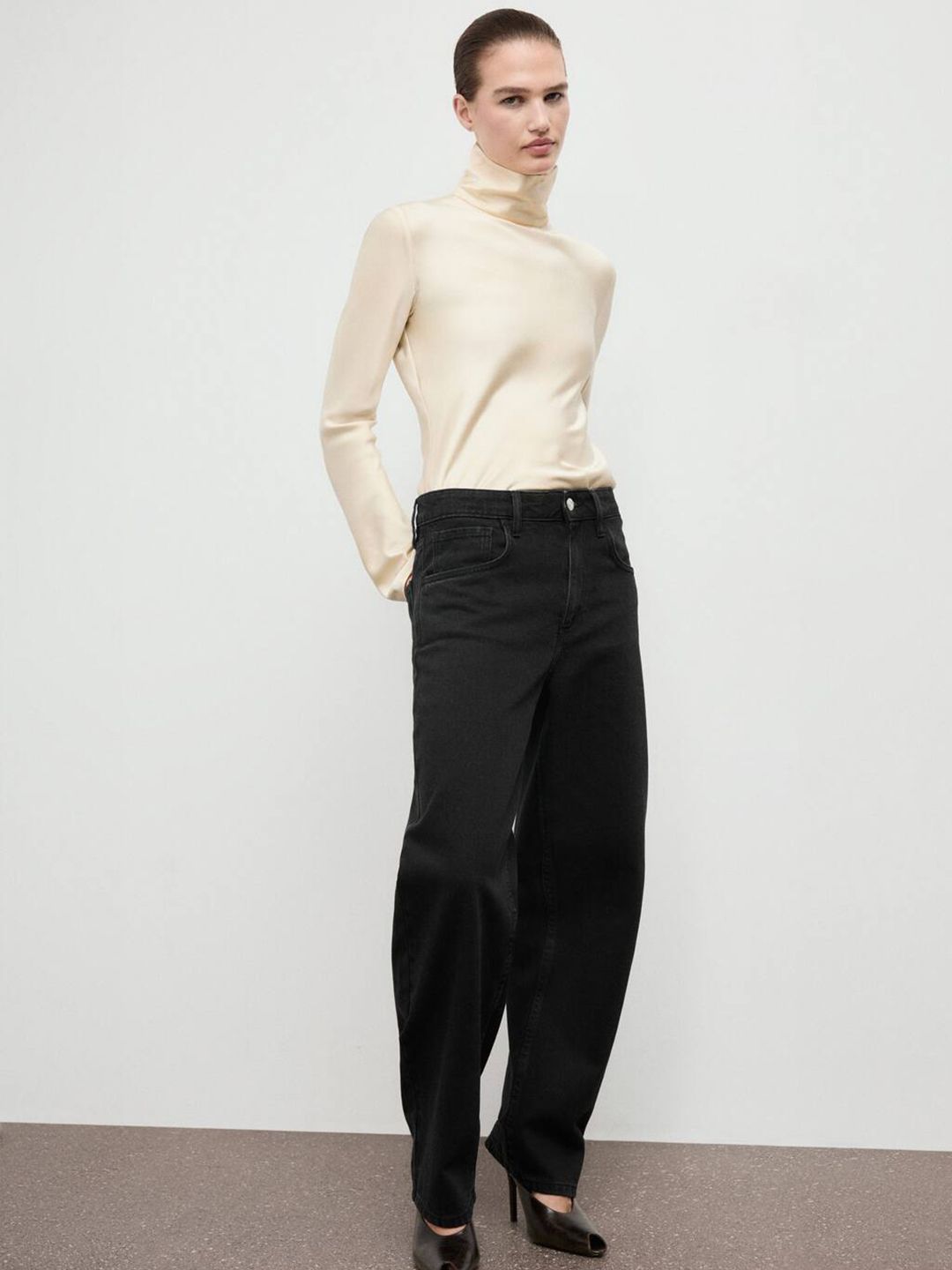 High-Rise Pure Cotton Barrel Fit Jeans