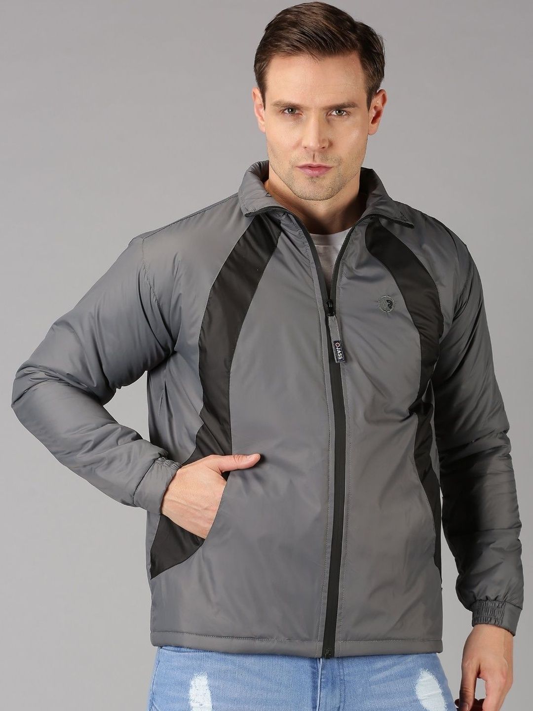 VROJASS Men Colourblocked Lightweight Puffer Jacket