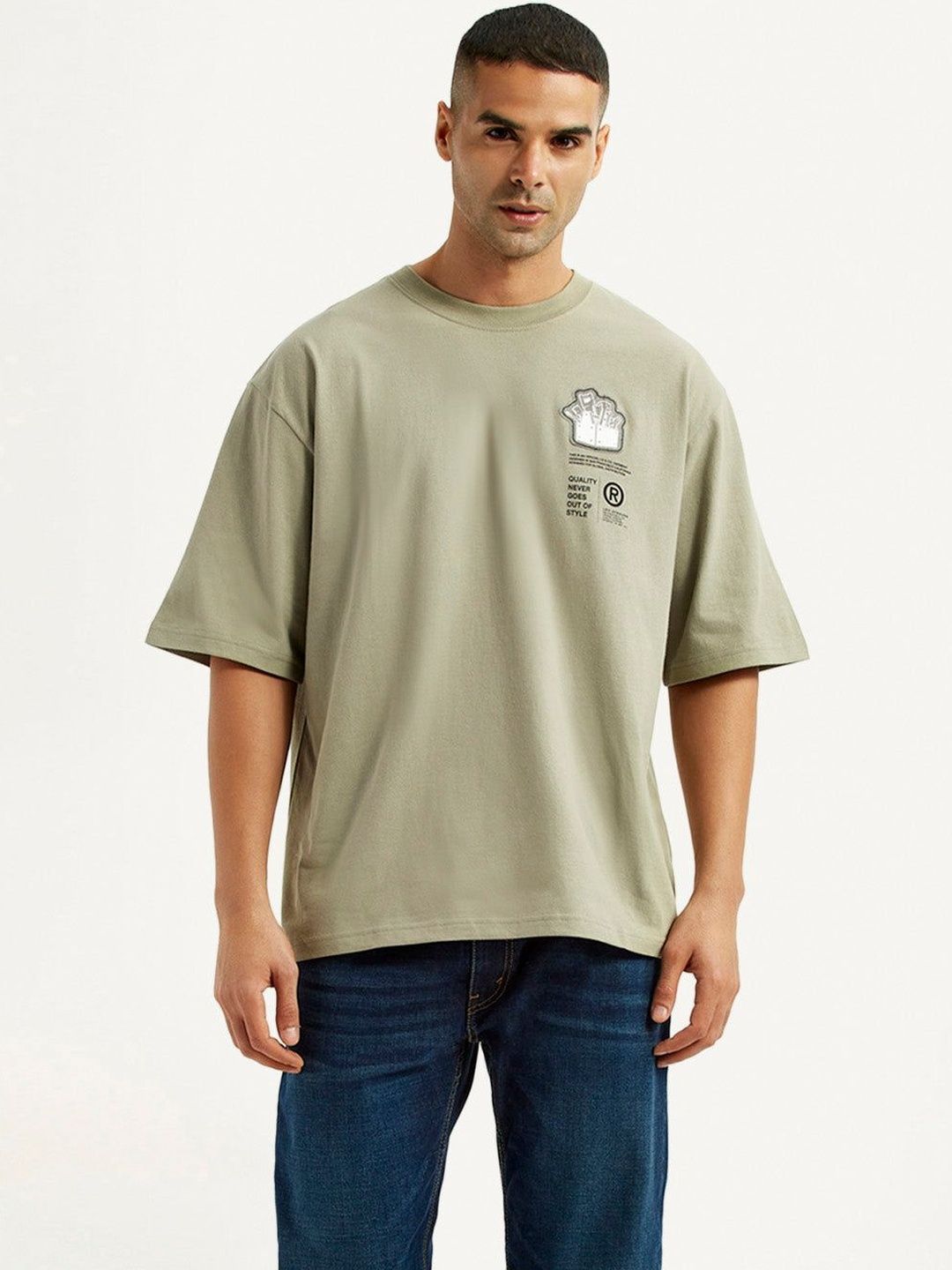 Men Printed Applique T-shirt Levis Men Printed Drop-Shoulder Sleeves Pure Cotton Applique T-shirt