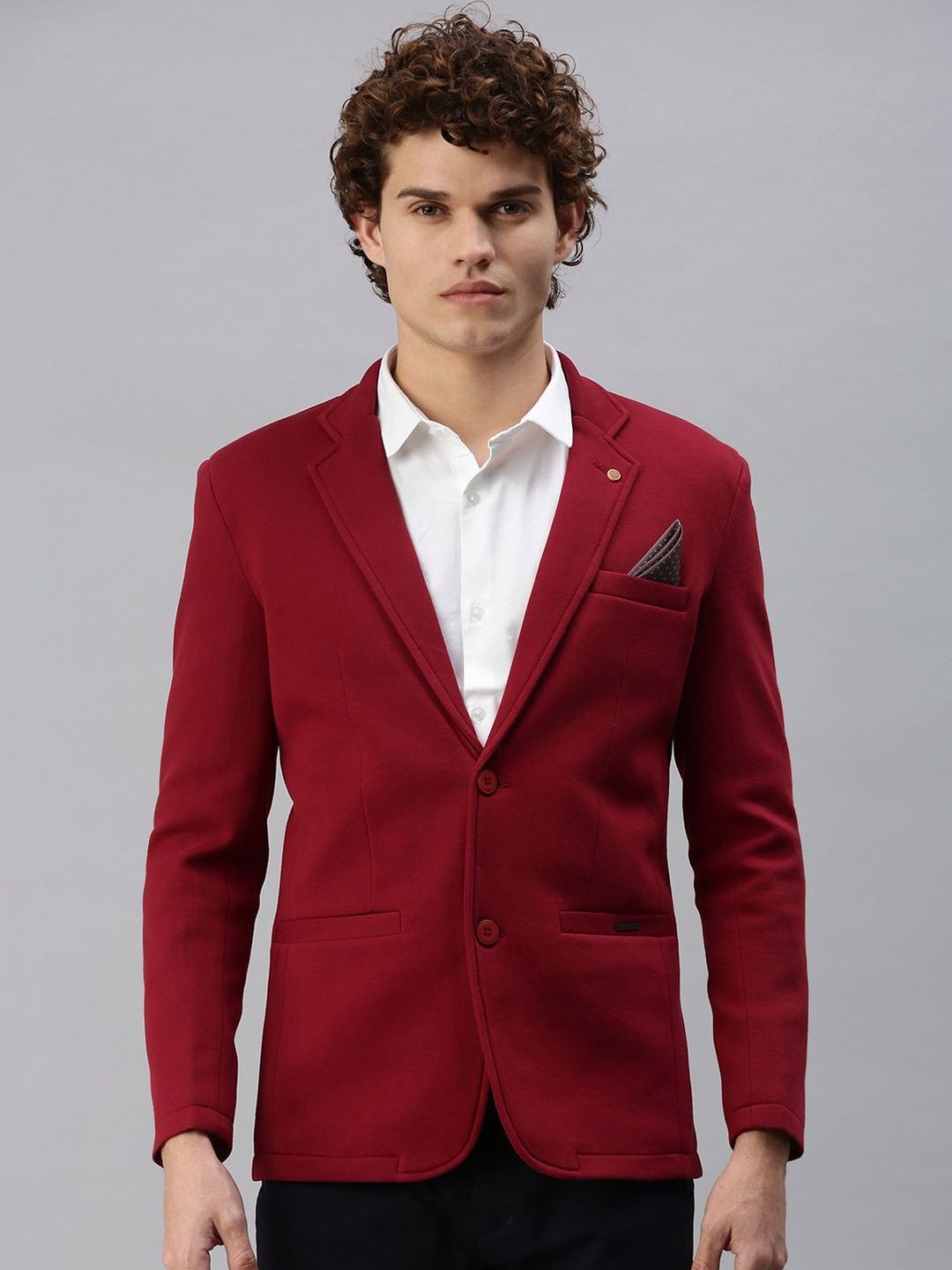 SHOWOFFFF Slim-Fit Single Breasted Blazer