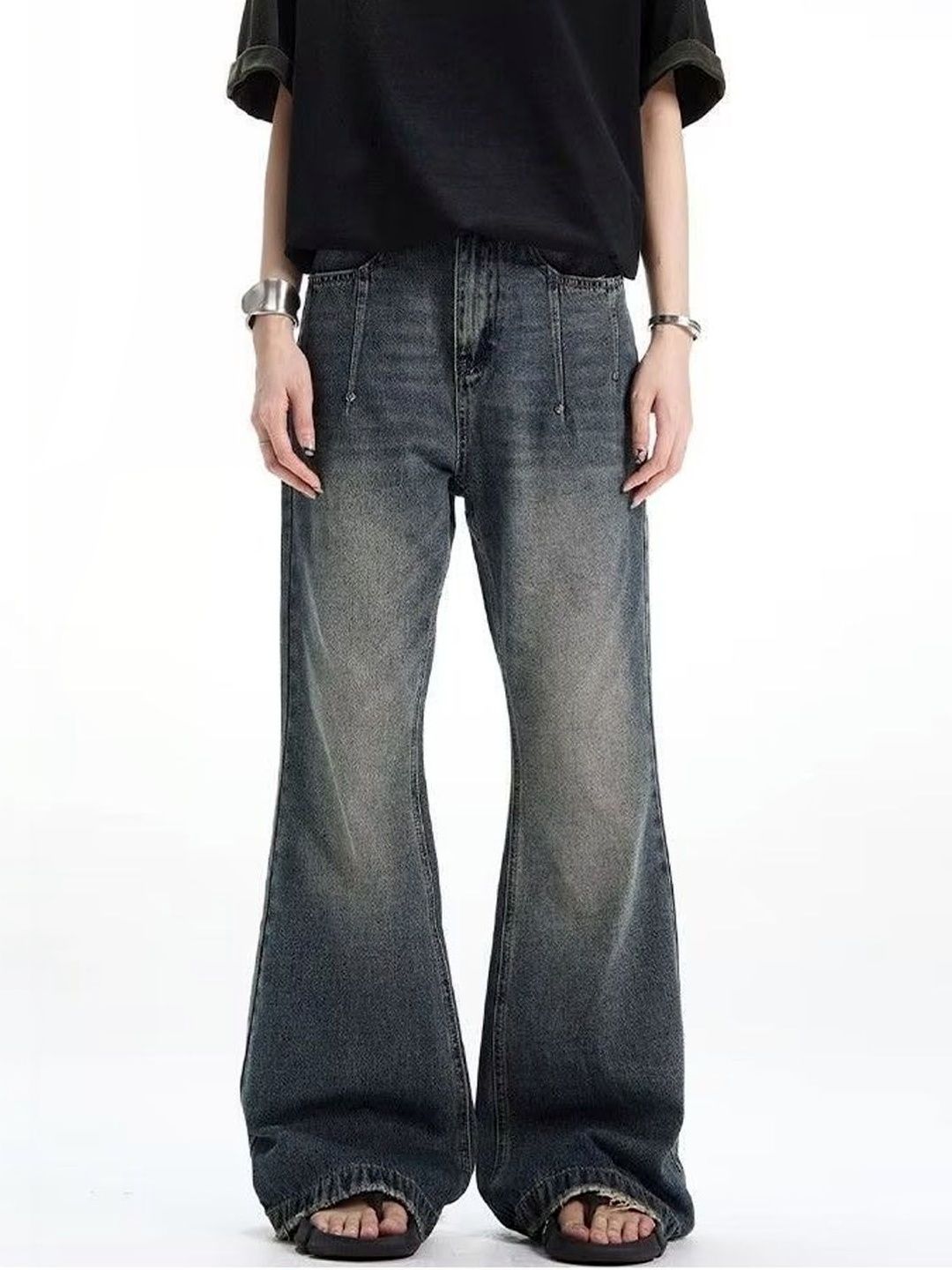 StyleCast Men Wide Leg Mid-Rise Dark Shade Jeans