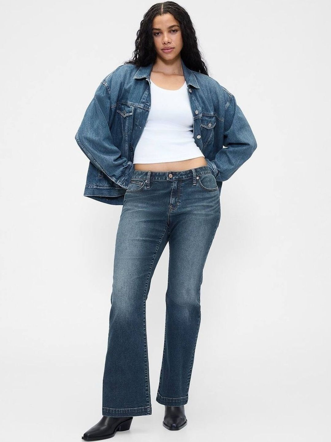 Relaxed Fit Light Fade Mid-Rise Boot-Cut Jeans