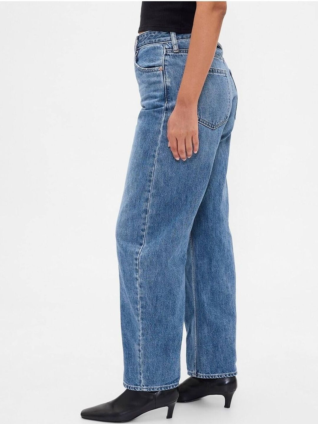High-Rise Relaxed Fit Wide-Leg Jeans