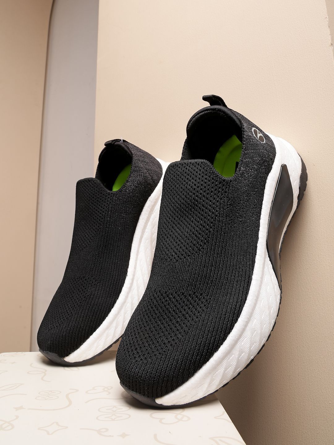 Action Men Mesh Running Shoes