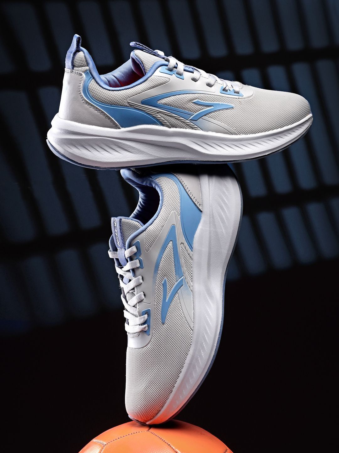 Action Men Mesh Running Shoes