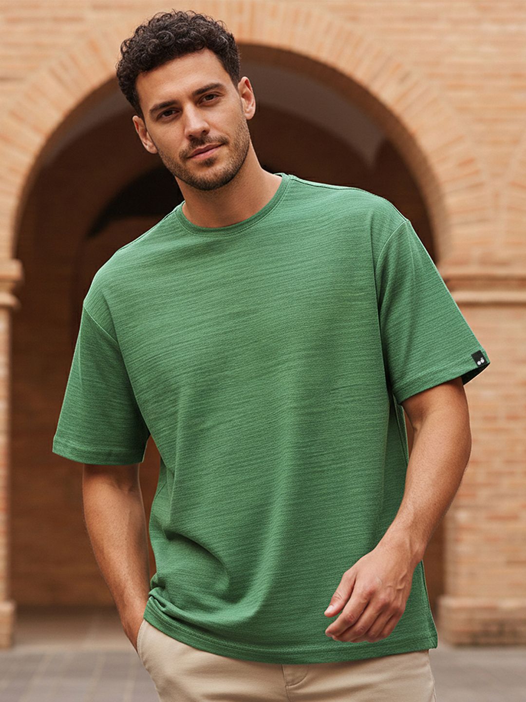 Bewakoof AIR Men Solid Round Neck Cotton Oversized T-shirt