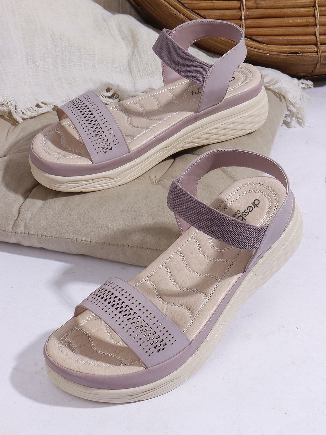 DressBerry DressBerry Women Slip-On Sports Sandals