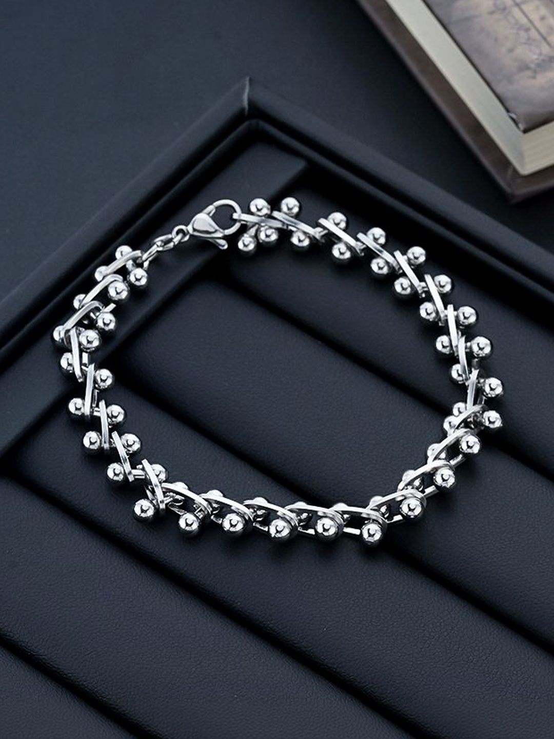 Buy StyleCast x Revolte Men Handcrafted Silver-Plated Link