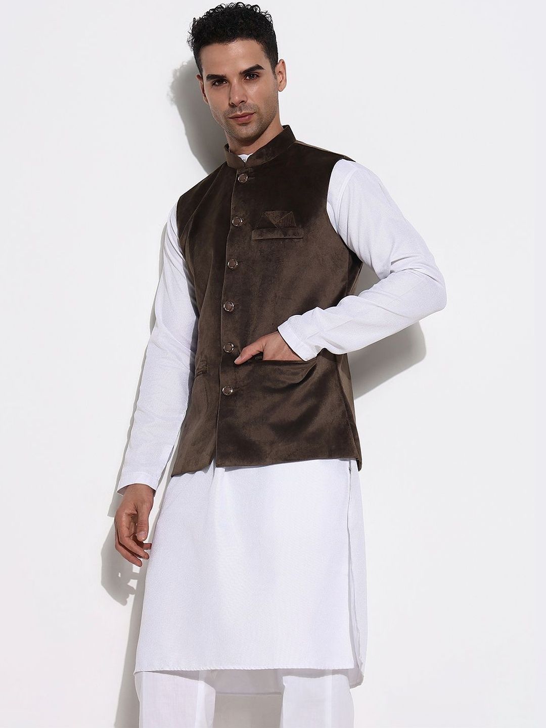 SHOWOFFFF Slim-Fit Mandarin Collar Nehru Jacket