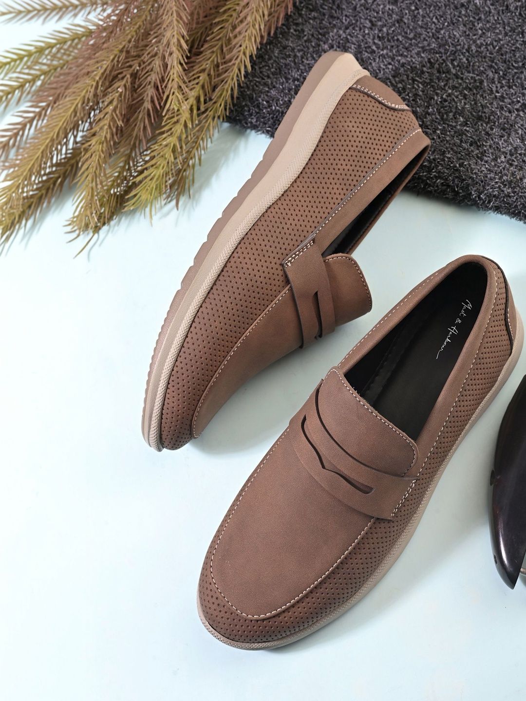 Mast & Harbour Mast & Harbour Men Perforations Loafers