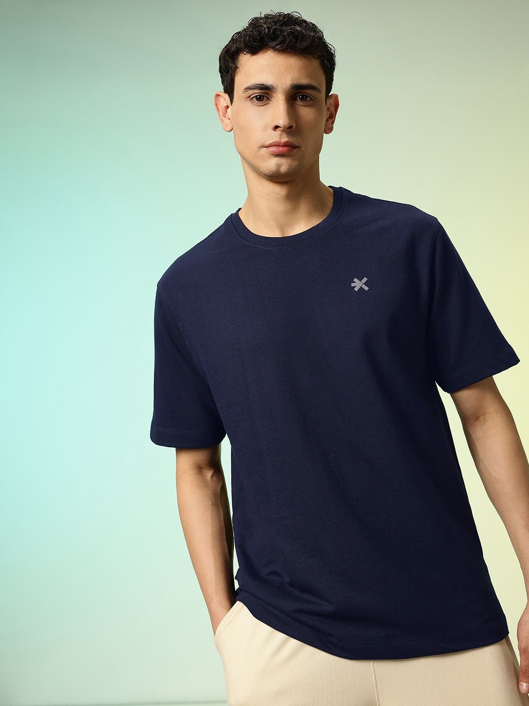 HRX by Hrithik Roshan Round Neck Rapid-Dry Drop-Shoulder Sleeves Knitted Casual T-shirt