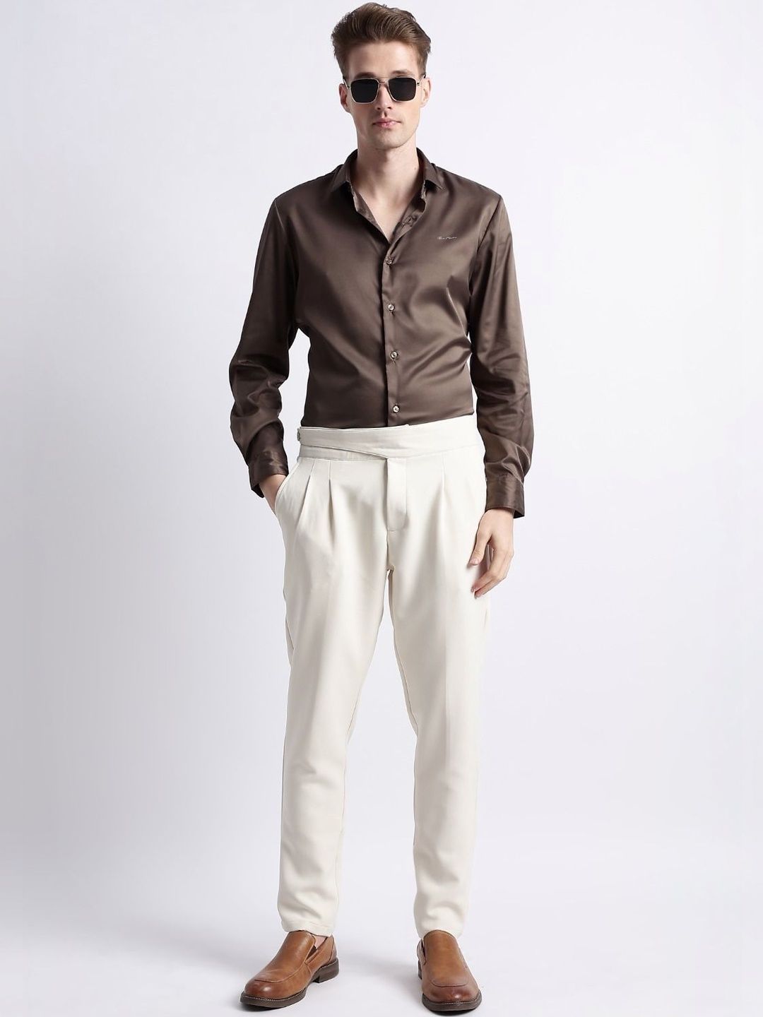 Blu MNKY Men Classic Pleated Trousers