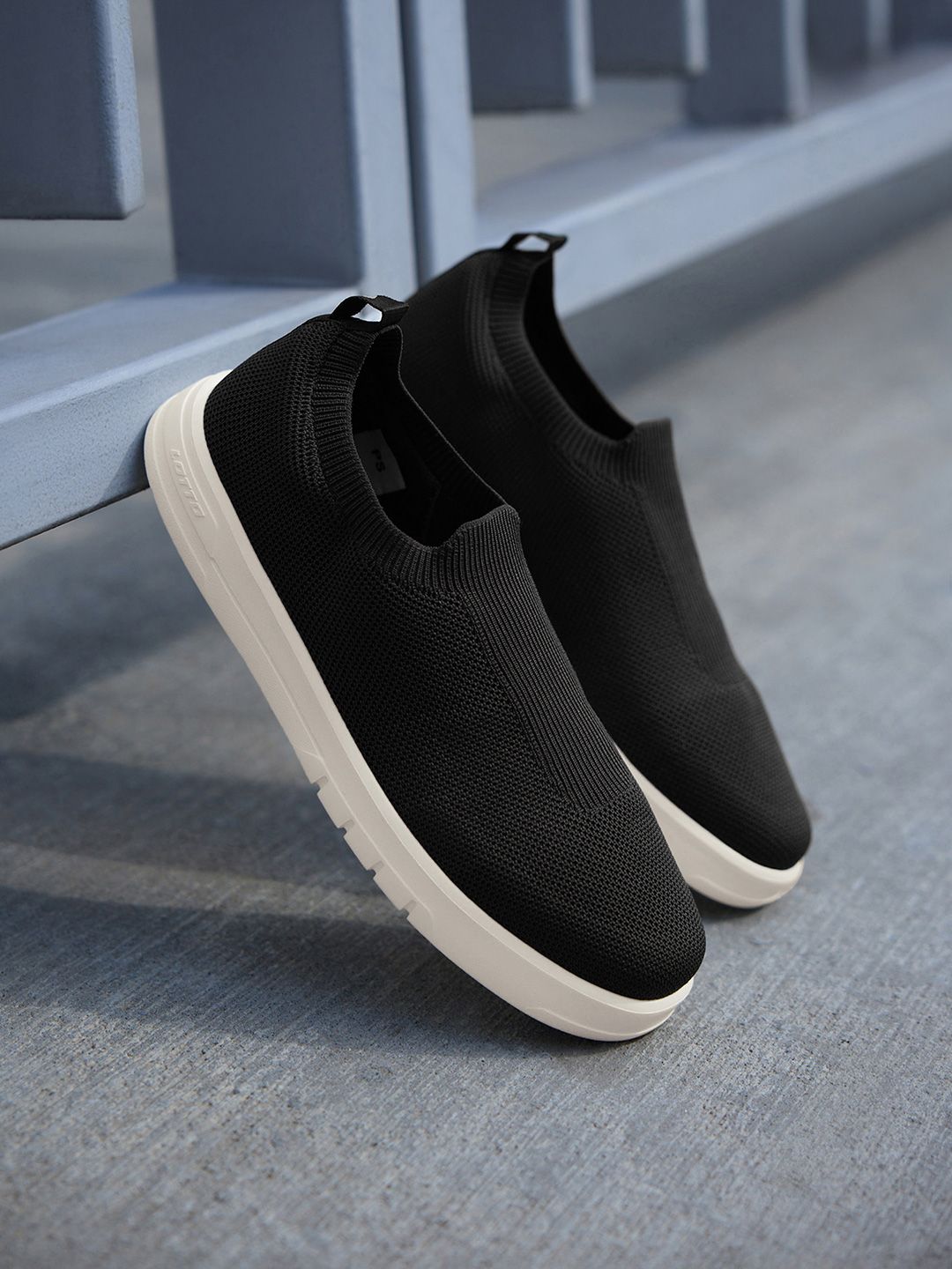 Lotto Men Impulso Slip-on Black Sneakers