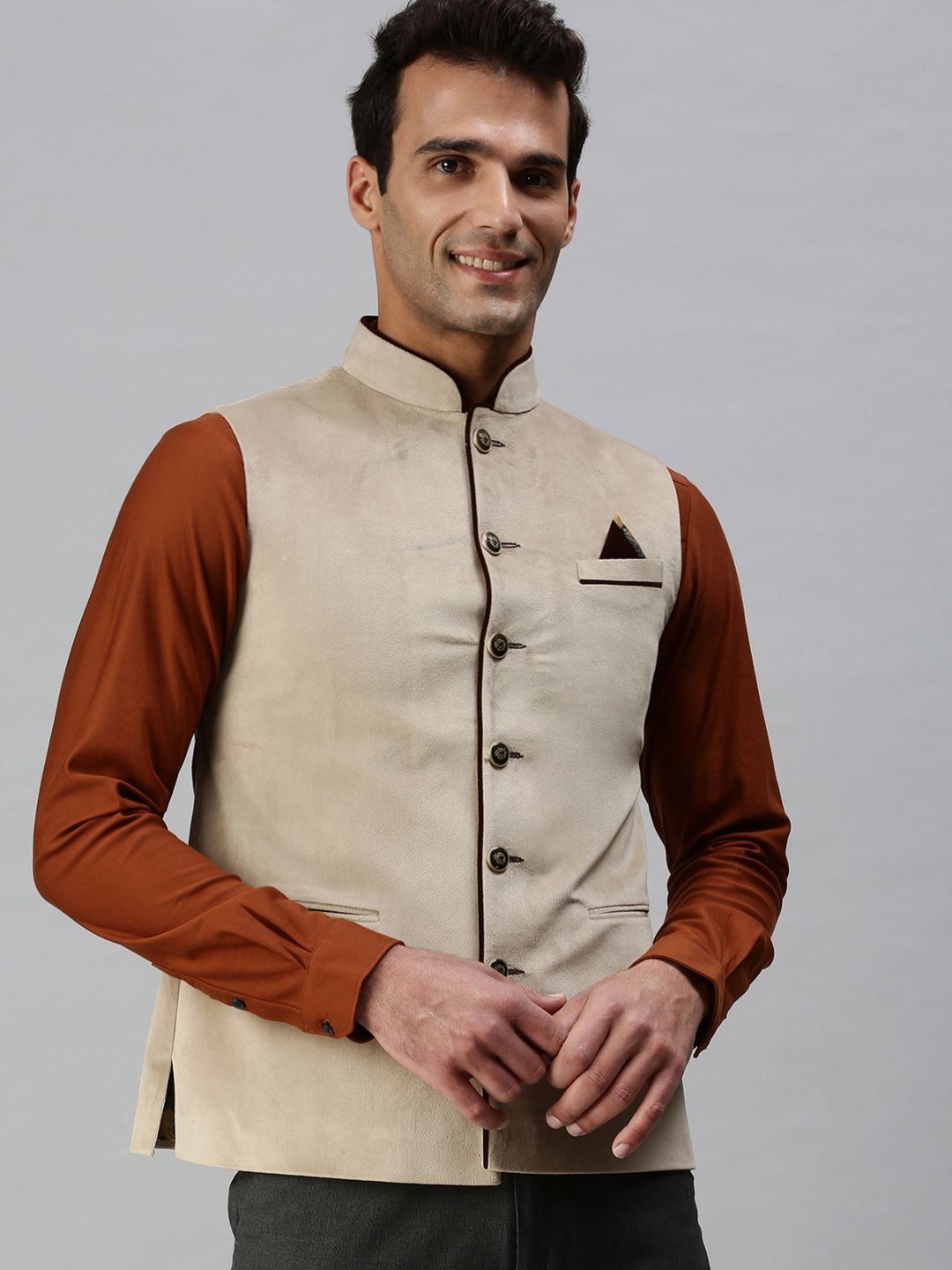 SHOWOFFFF Slim-Fit Mandarin Collar Nehru Jackett