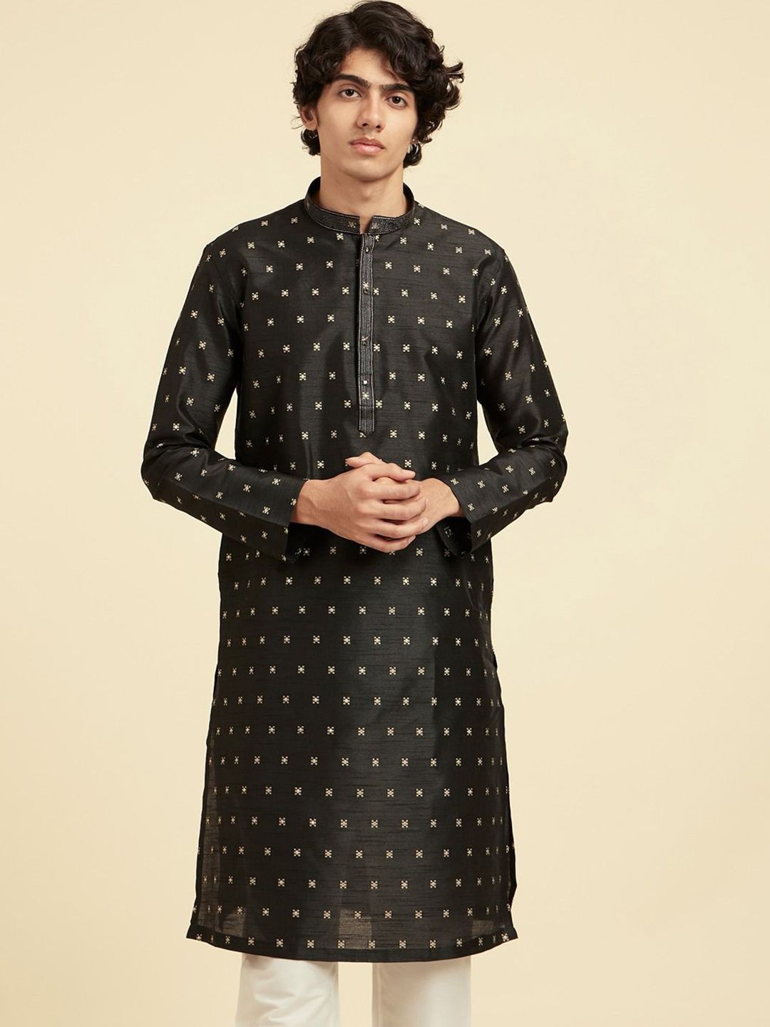 Diwas by Manyavar Woven Design Mandarin Collar Straight Kurta