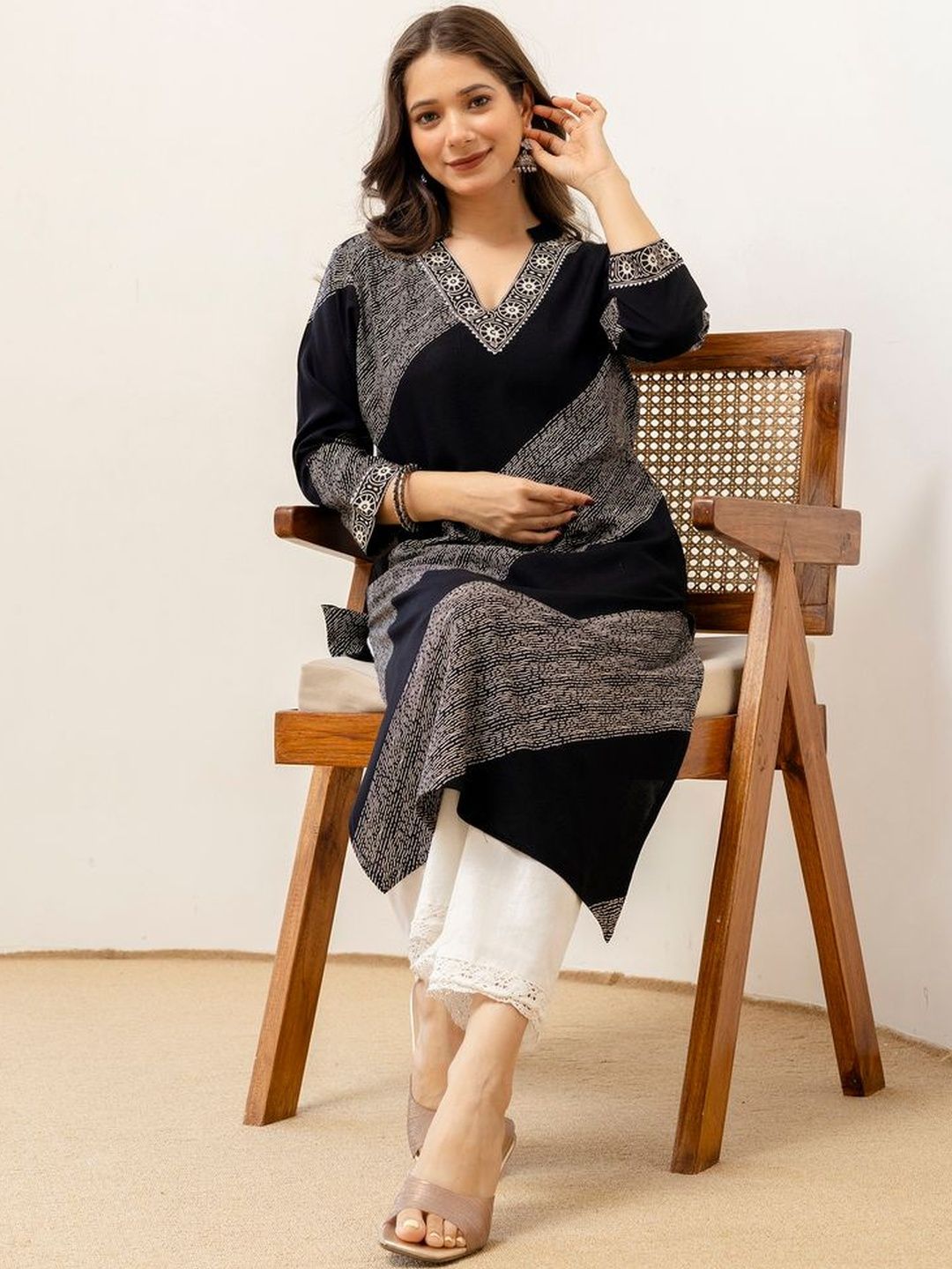 DRESSAR Women Printed Floral Kurta