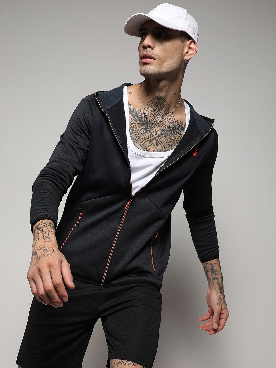 CAHOOT Men Brand Logo Colourblocked Lightweight Training or Gym Sporty Jacket