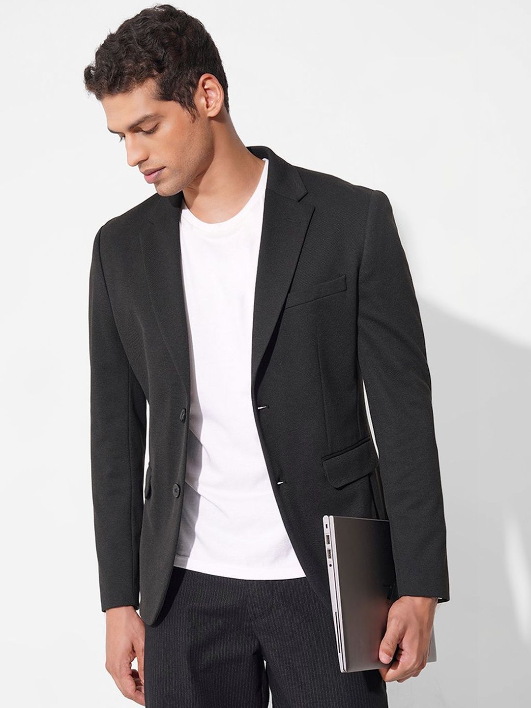 Peregrine by Pantaloons Men Notched Lapel Single-Breasted Slim Fit Casual Blazers